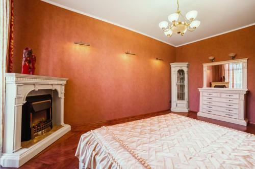 Apartment In The Historic Centre Internatsionalnaya