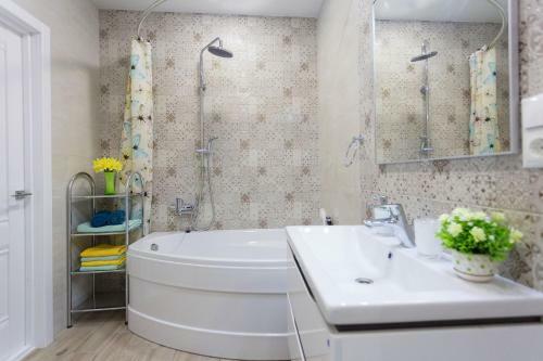 Apartment Minsk, National Library