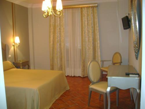 Hostal Santa Cruz