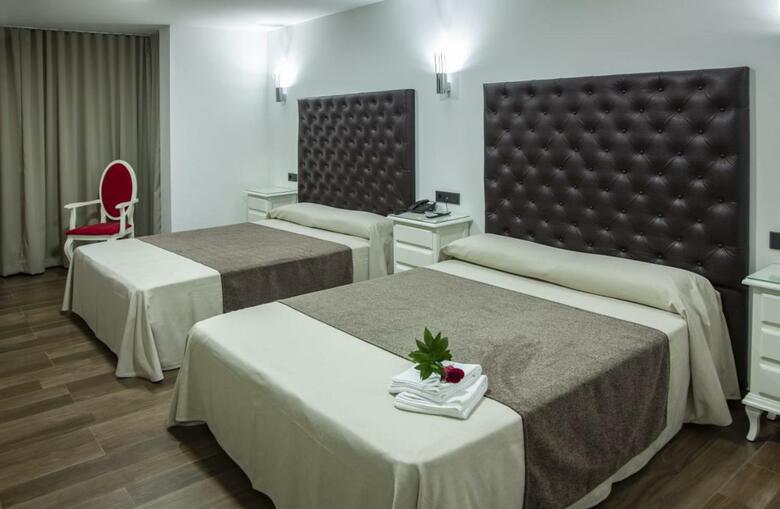 Hotel Juli�n