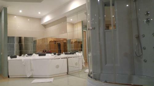 Hotel White Bereg