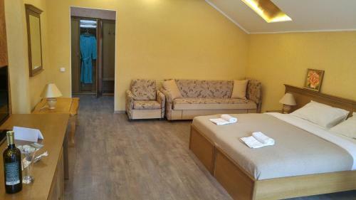 Hotel White Bereg
