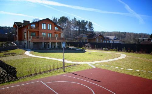 Vip Raubichi Holiday Home