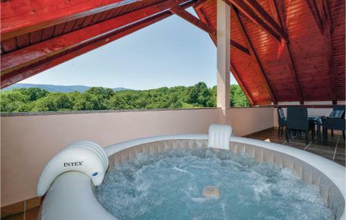 Two-bedroom Holiday Home In Stubicke Toplice