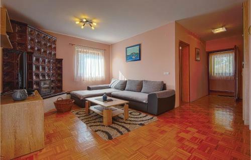 Two-bedroom Holiday Home In Stubicke Toplice