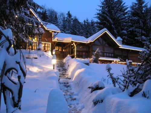 Bed & Breakfast Holiday Home Tonkina Ku?a