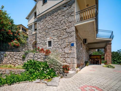 Apartment Evi�i
