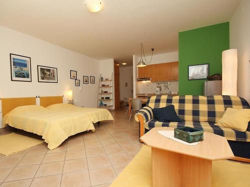 Apartment Sea Side6