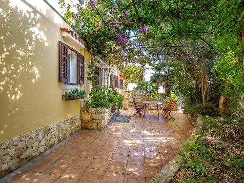 Holiday Home Zvone