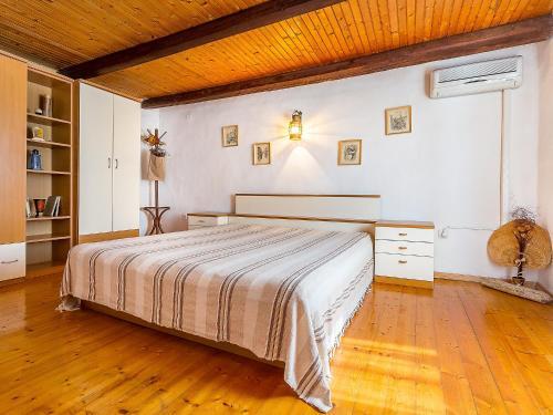 Holiday Home Zvone
