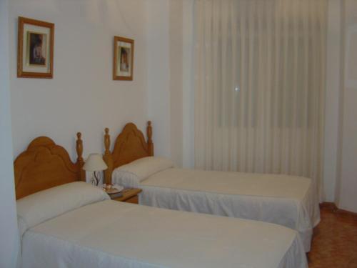 Hotel Hostal D�ernes