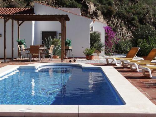 Luxurious Villa In Arenas With Pool