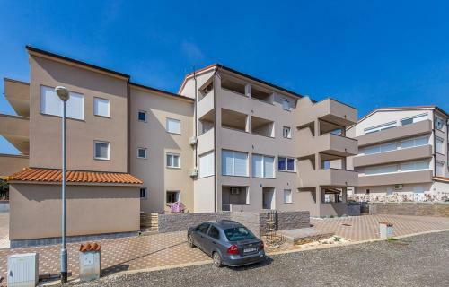 Apartments Saraje