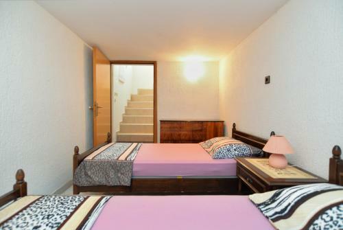 Apartments Vrcevan 811