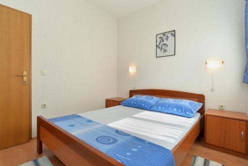 Apartments Vrcevan 811