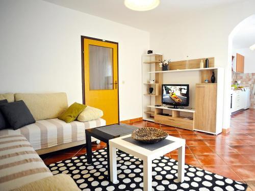 Apartment Yellow House