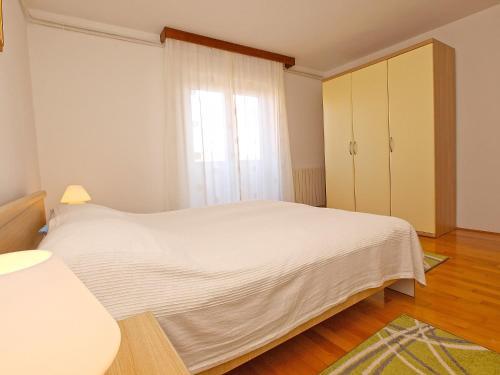 Apartments Munida 734
