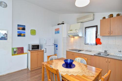 Apartments Munida 734