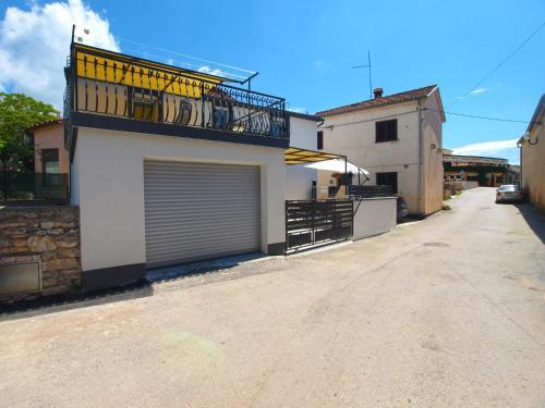 House Doris 1559