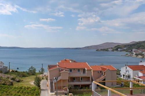 Apartment Metajna 6503e