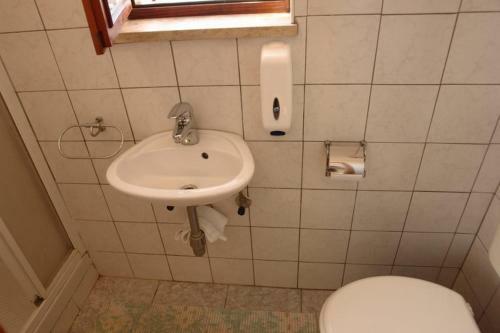 Hostal Guest House Lara