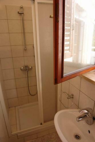 Hostal Guest House Lara