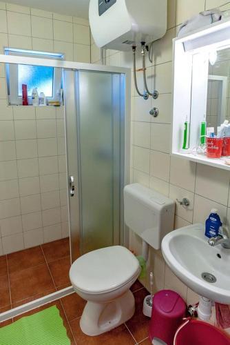 Apartments By The Sea Mimice (omis) - 2972