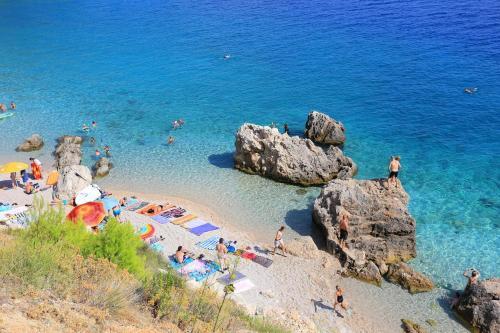 Apartments By The Sea Mimice (omis) - 2972