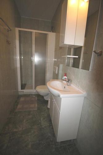 Apartments By The Sea Pisak (omis) - 12545