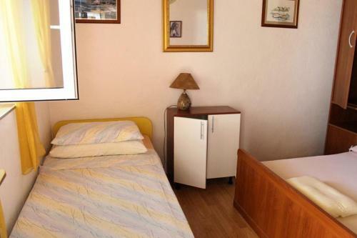 Apartments By The Sea Pisak (omis) - 10410