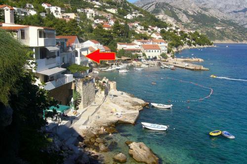 Apartments By The Sea Pisak (omis) - 10410