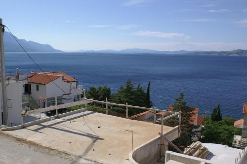 Apartments By The Sea Pisak (omis) - 2742