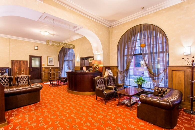 Hotel Barons