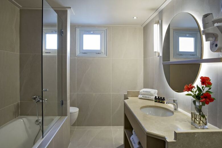 Hotel Wyndham Grand Crete Mirabello Bay