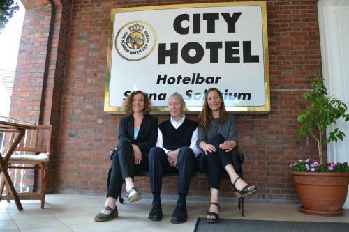 City Hotel