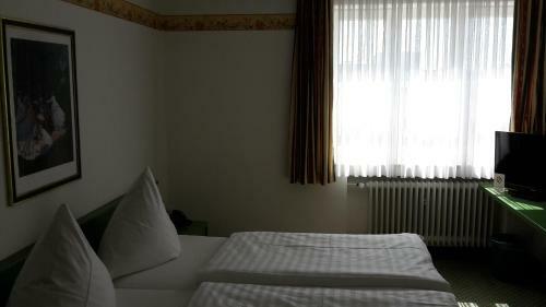 City Hotel