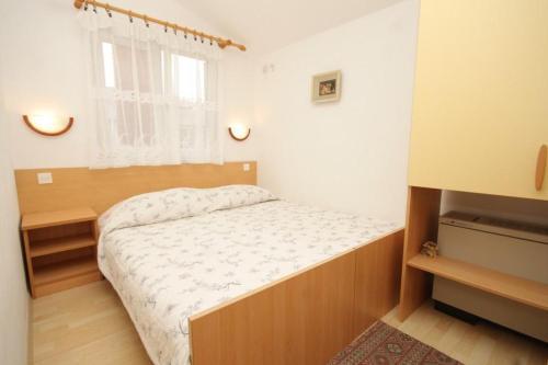 Apartments By The Sea Preko (ugljan) - 8515