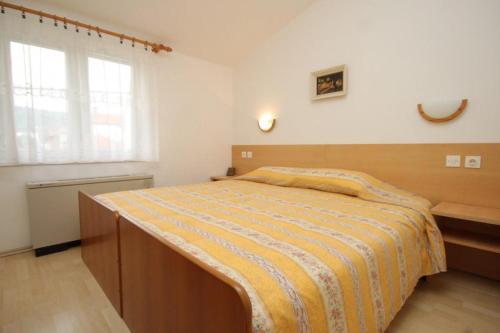 Apartment Preko 8515b
