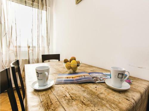 Two-bedroom Apartment In Gornji Policnik