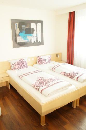 Hostal G�stehaus Adler