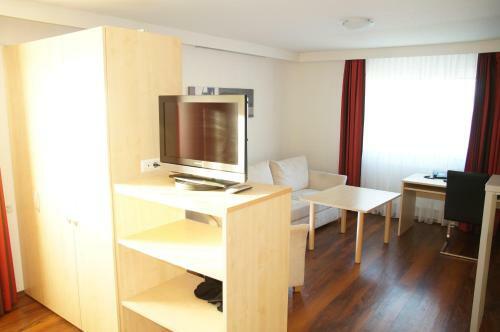 Hostal G�stehaus Adler