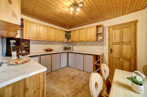 Bed & Breakfast Pension Salzs�umer
