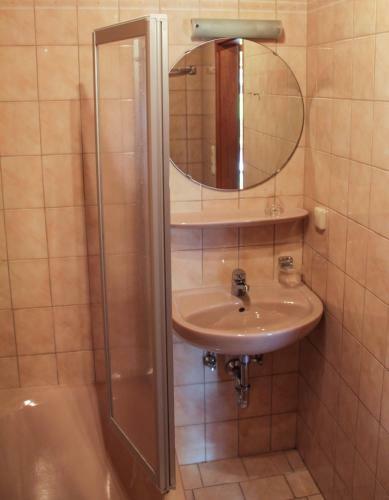 Hostal G�stehaus Gerti
