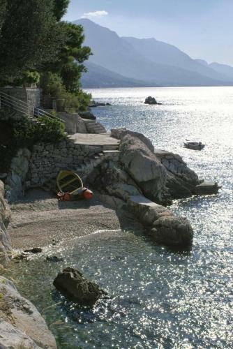 Apartments By The Sea Pisak (omis) - 2802