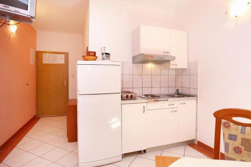 Apartment Pisak 10323a
