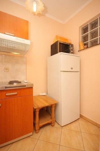 Apartments By The Sea Kraj (pasman) - 3460