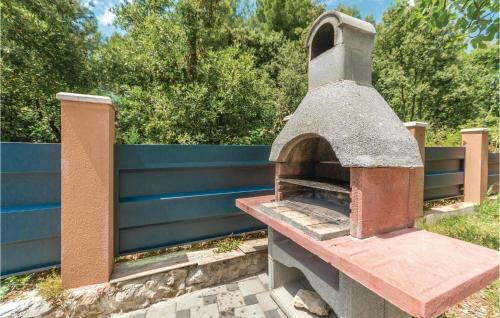Four-bedroom Holiday Home In Pakostane