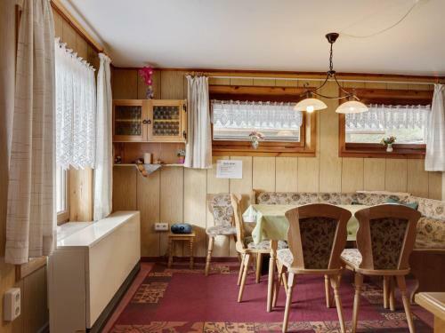 Quaint Holiday Home With Private Balcony In Trusetal