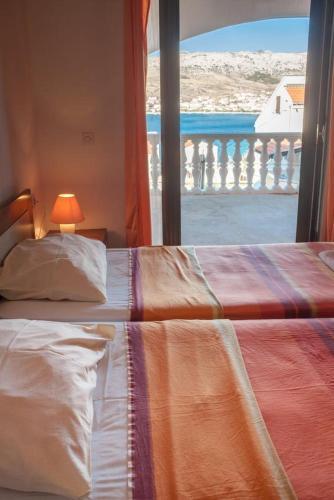 Hostal Triple Room Pag 13355a