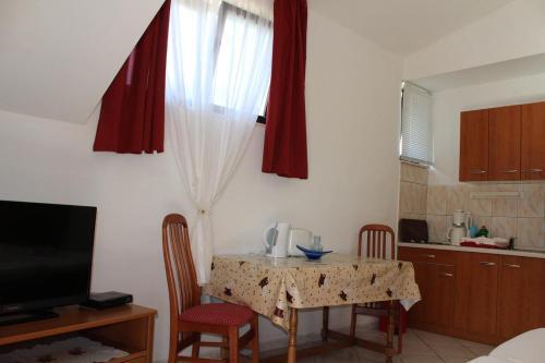 Apartments With A Parking Space Orebic (peljesac) - 14842